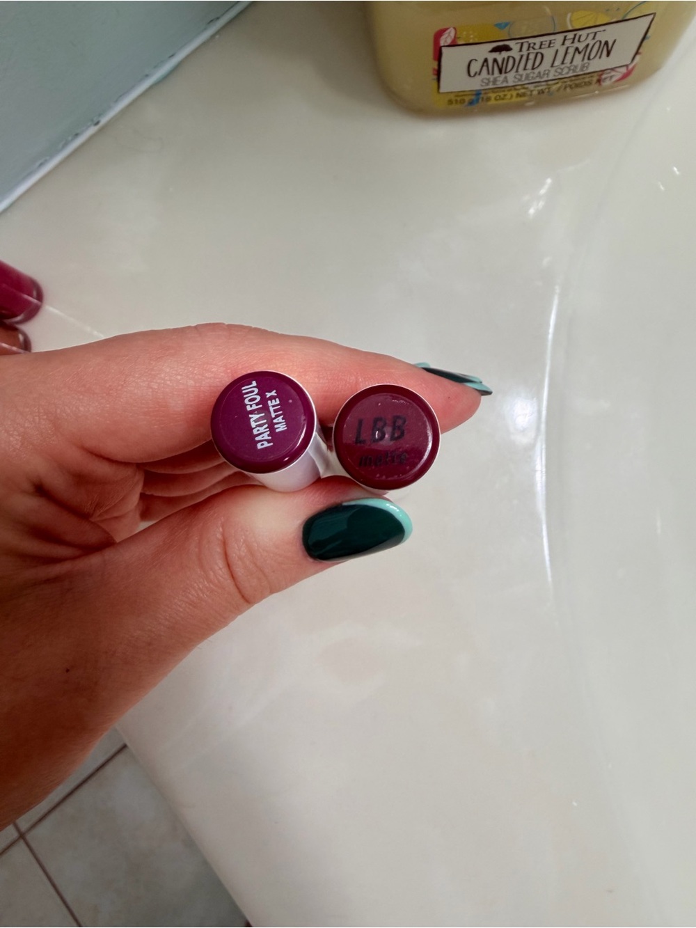 Random Beauty Bundle - Picture 4 of 7